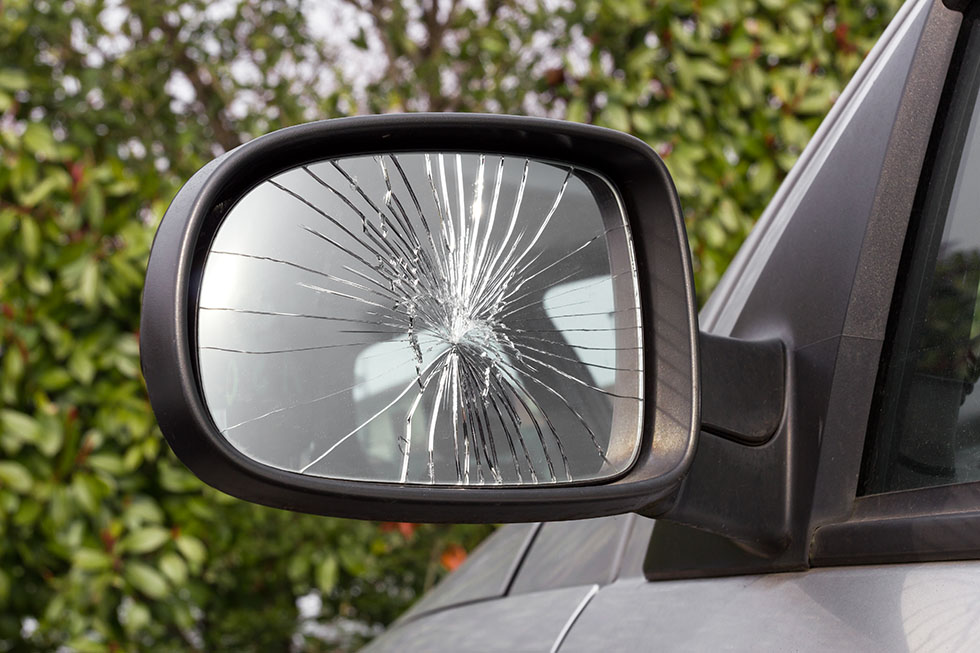 Seguro auto - vidro quebrado